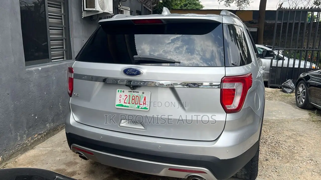 Ford Explorer 2017 Silver