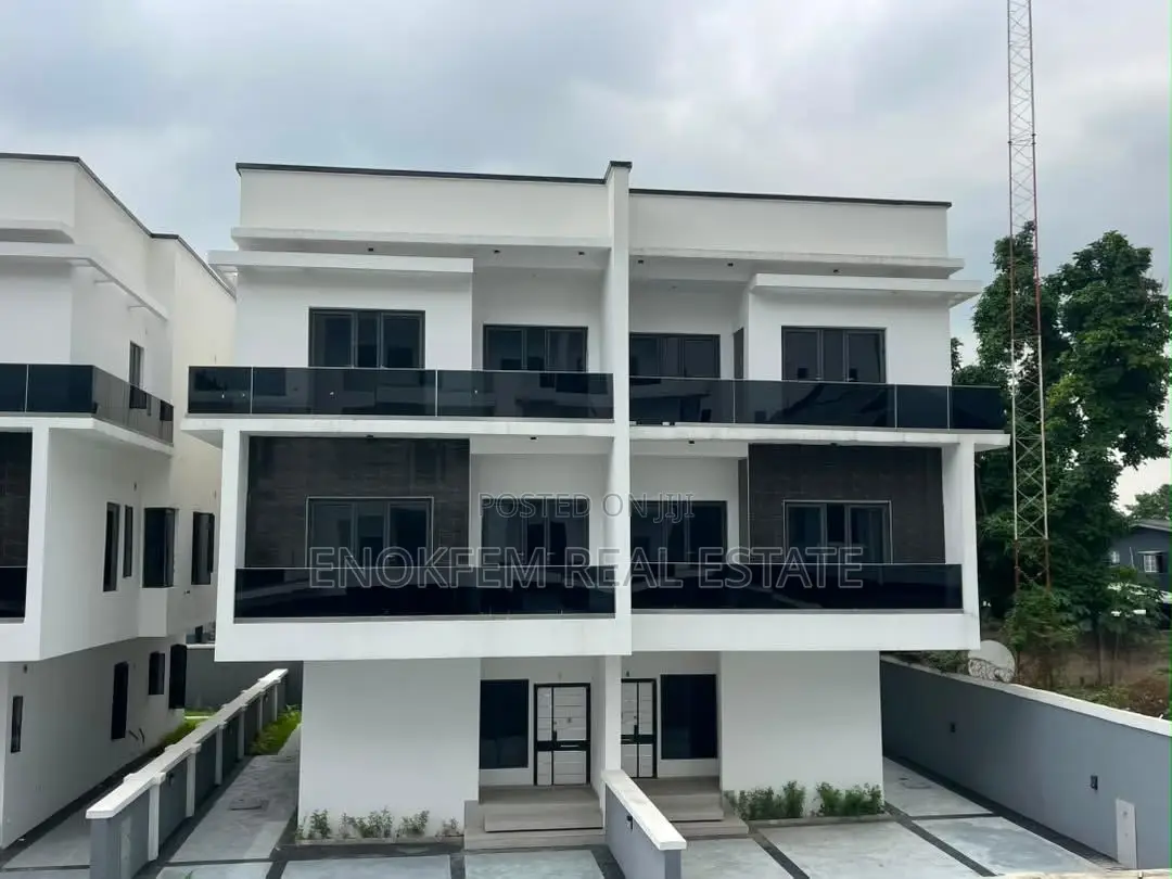 5bdrm Duplex in Ikeja GRA for sale