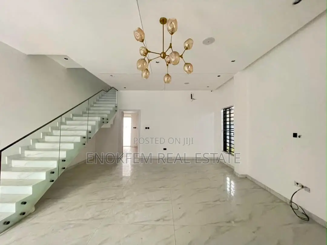 5bdrm Duplex in Ikeja GRA for sale