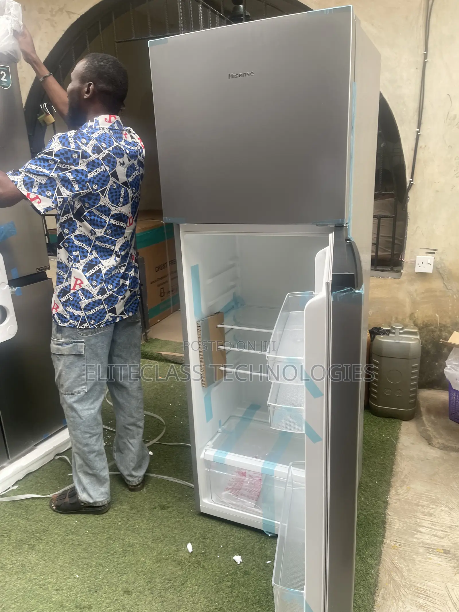 Hisense 306DR Double Door Refrigerator