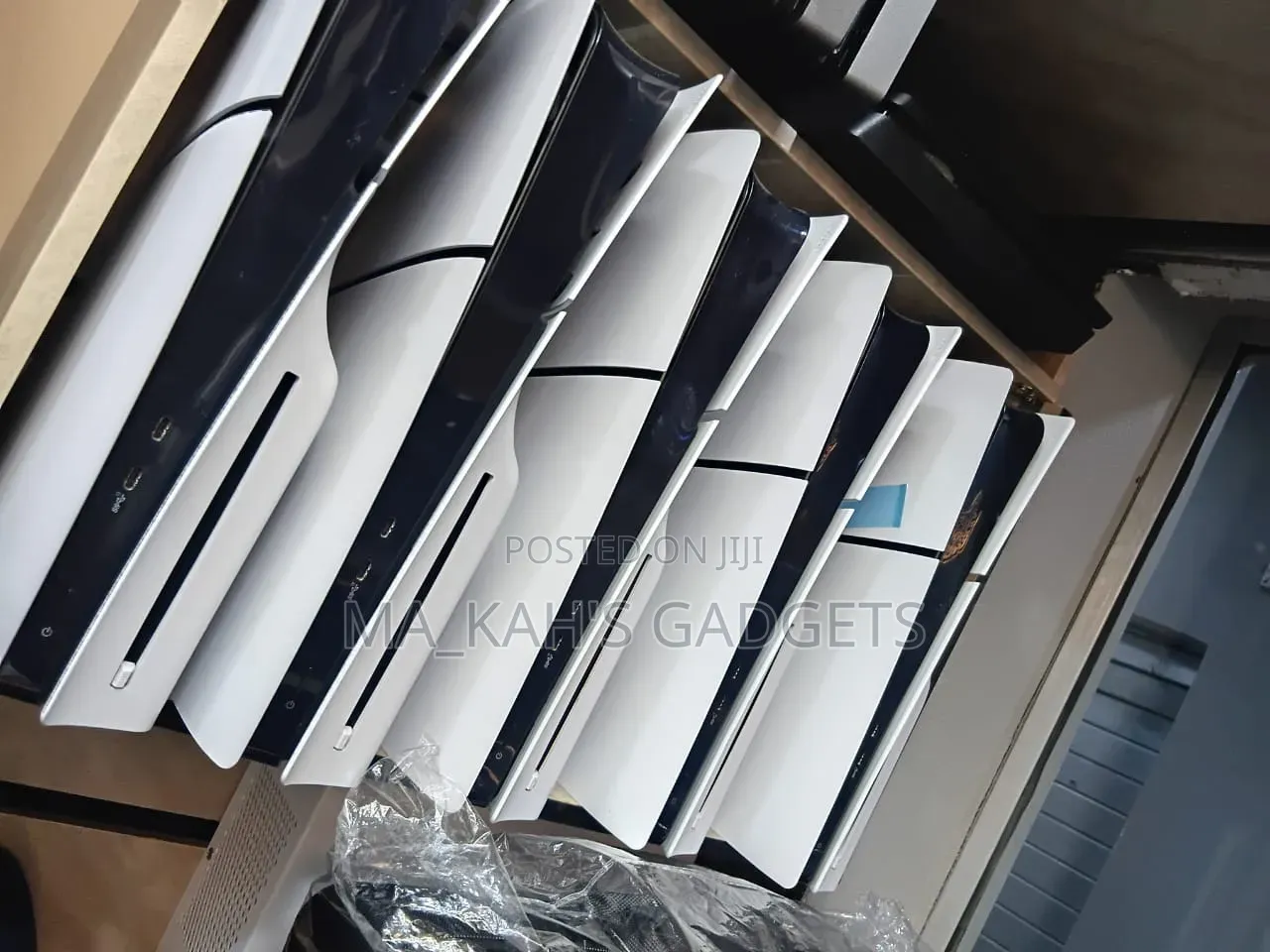 Ps5 Slim Console With Pads and Games. UK Used. Mint , Clean