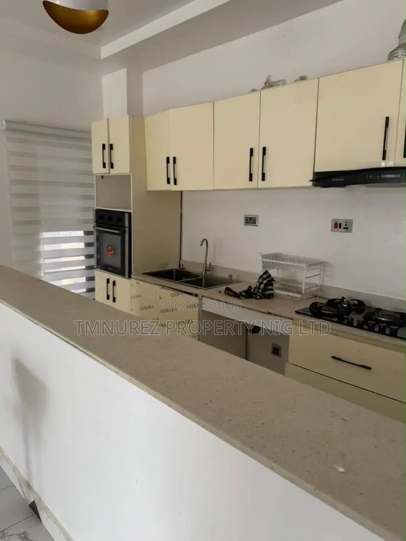 2bdrm Apartment in Lekki for rent