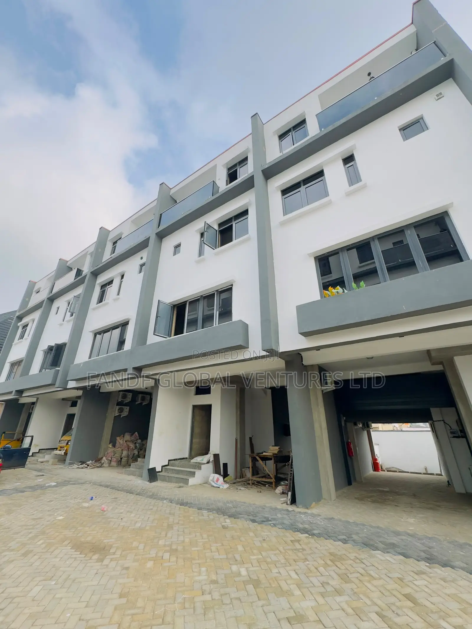 4bdrm Townhouse/Terrace in Gbagada for sale