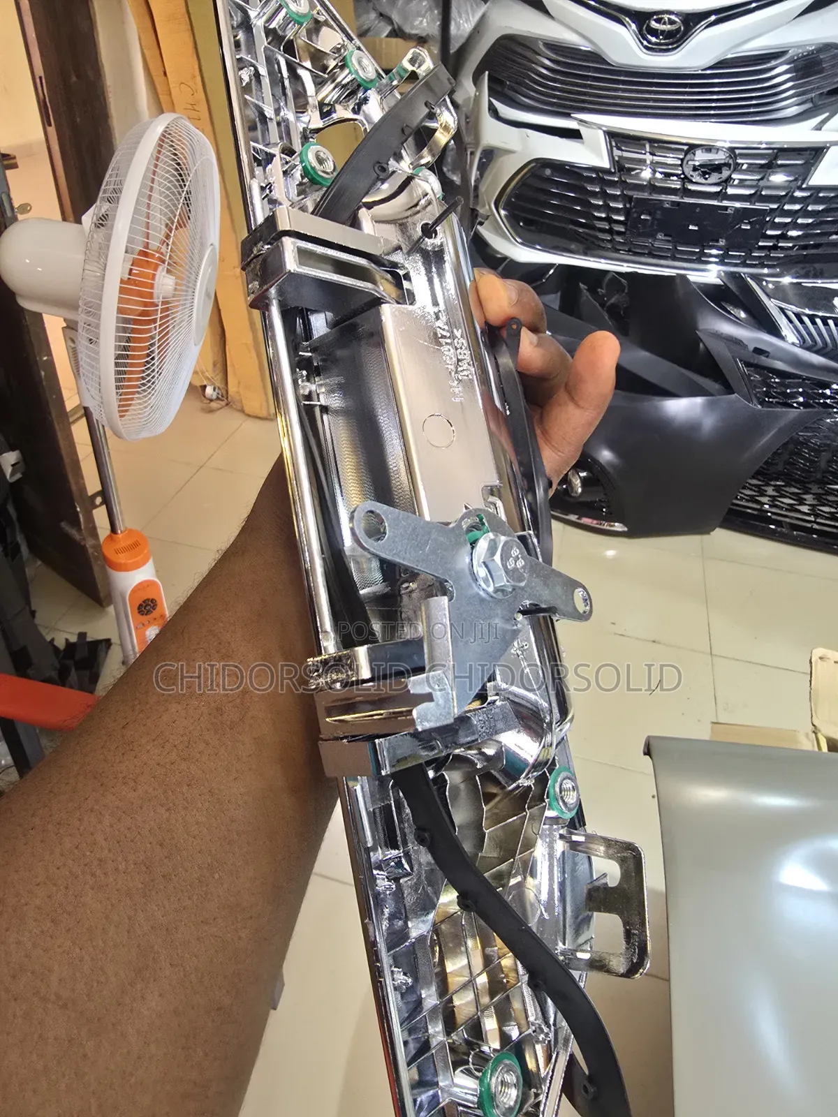 Hillux Door Opener Chrome