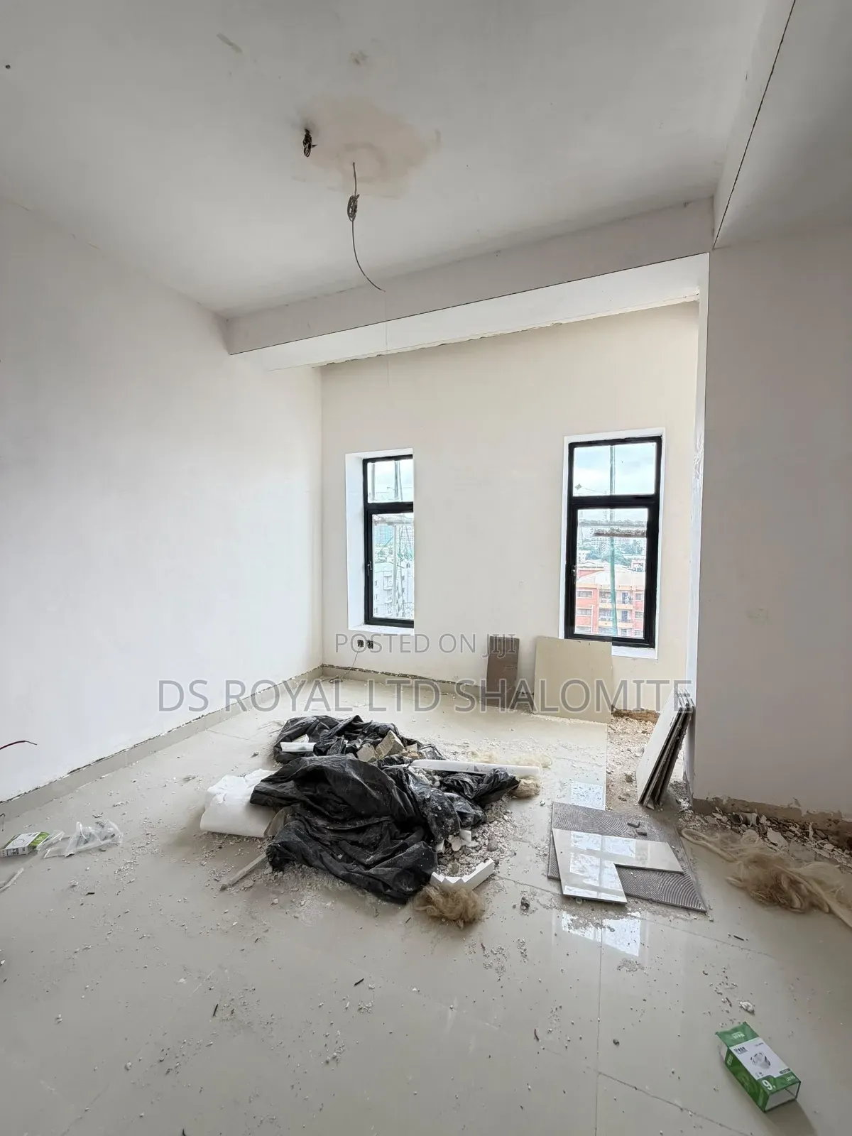2bdrm Apartment in Ademola Adetokunbo for sale