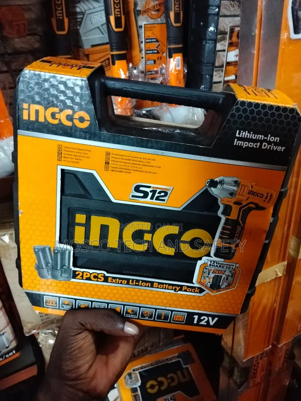 INGCO CIRLI1201 12V Lithium-Ion Impact Driver Kit
