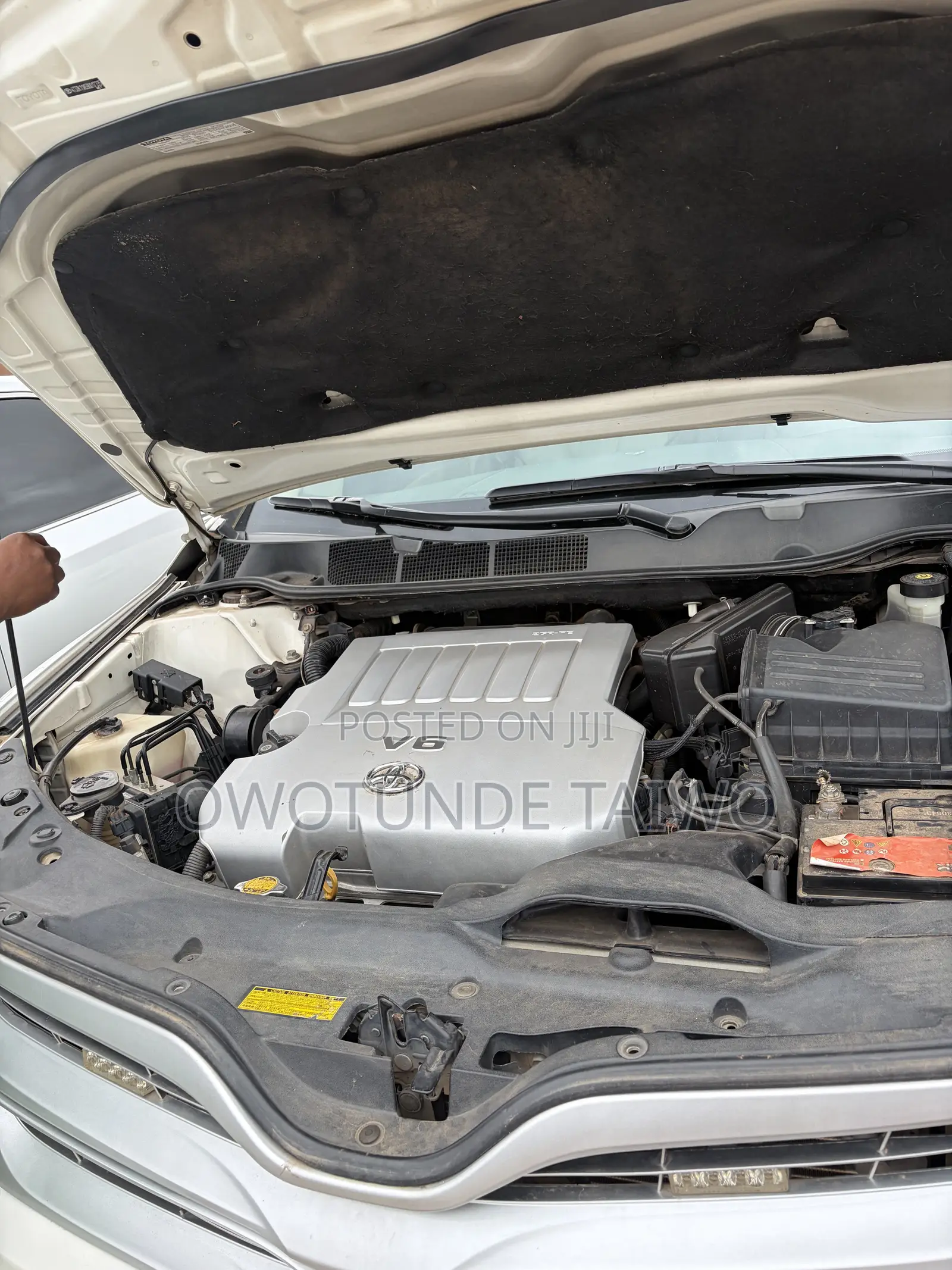 Toyota Venza 2010 White
