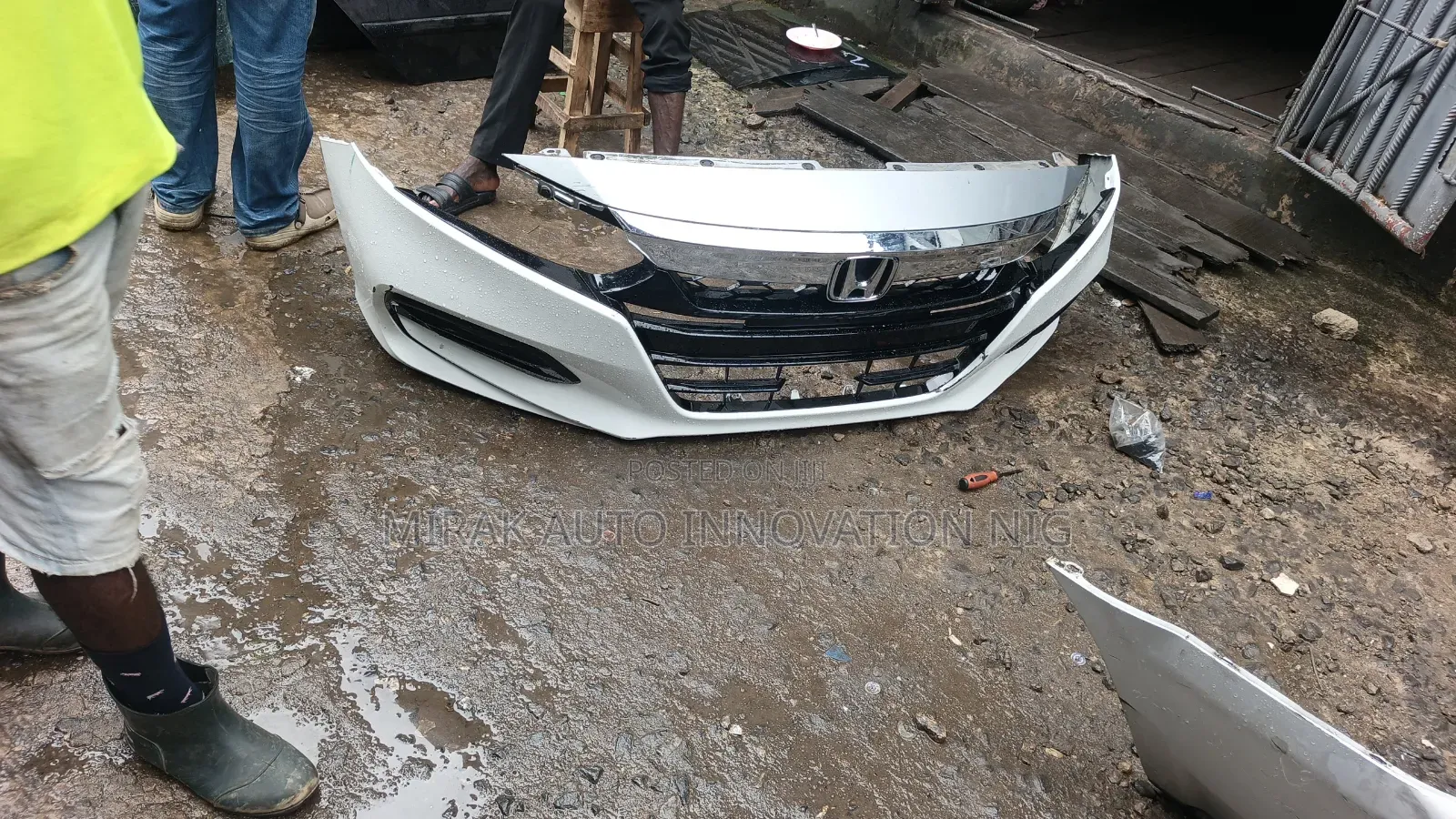 Complete Front Bumper 2018/2020 Honda Accord