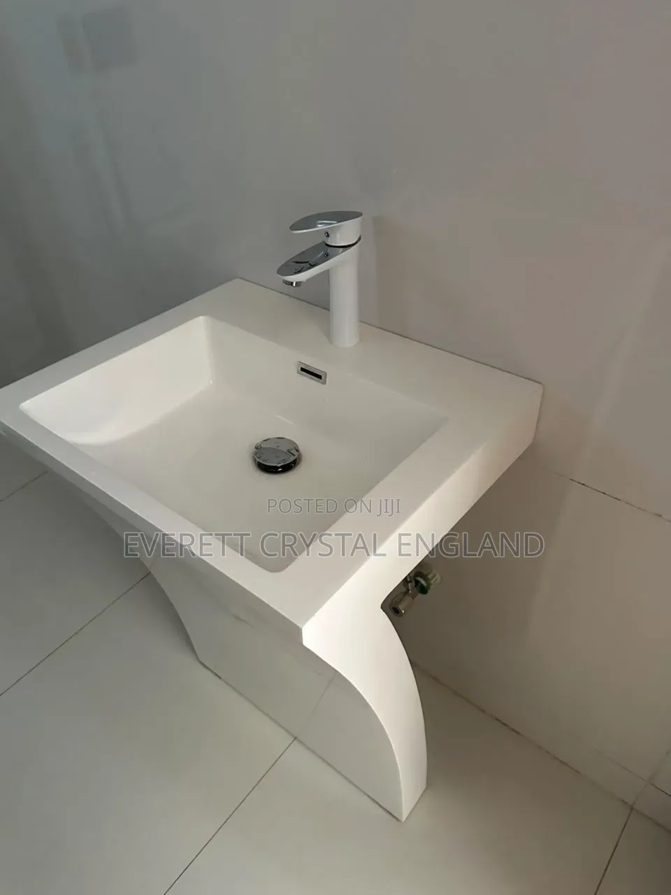 Standing Wash Hand Basin