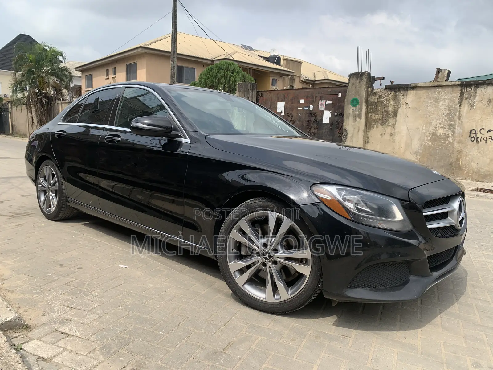 Mercedes-Benz C300 2017 Black