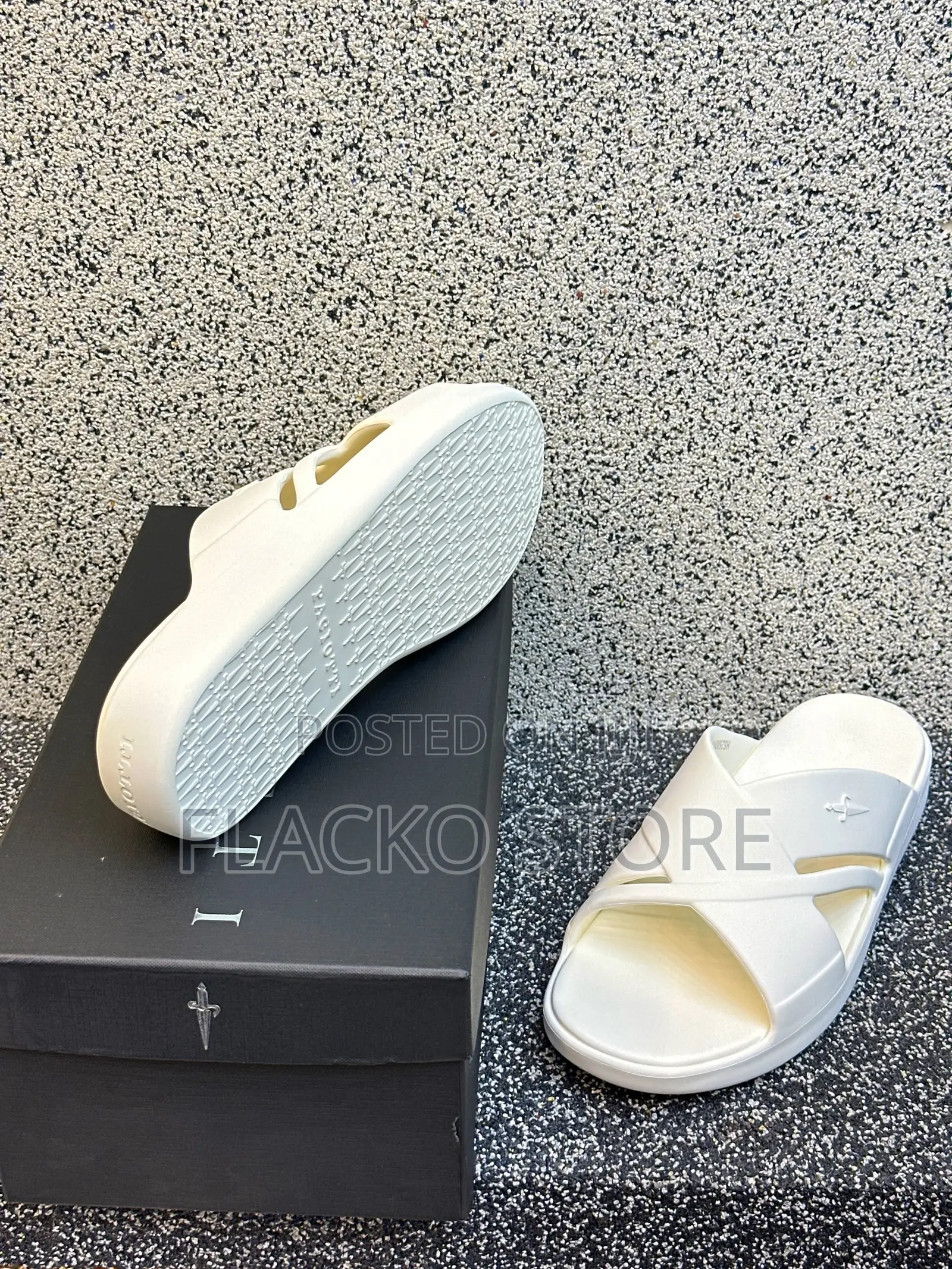 Original Cesare Paciotti Rubber Slippers