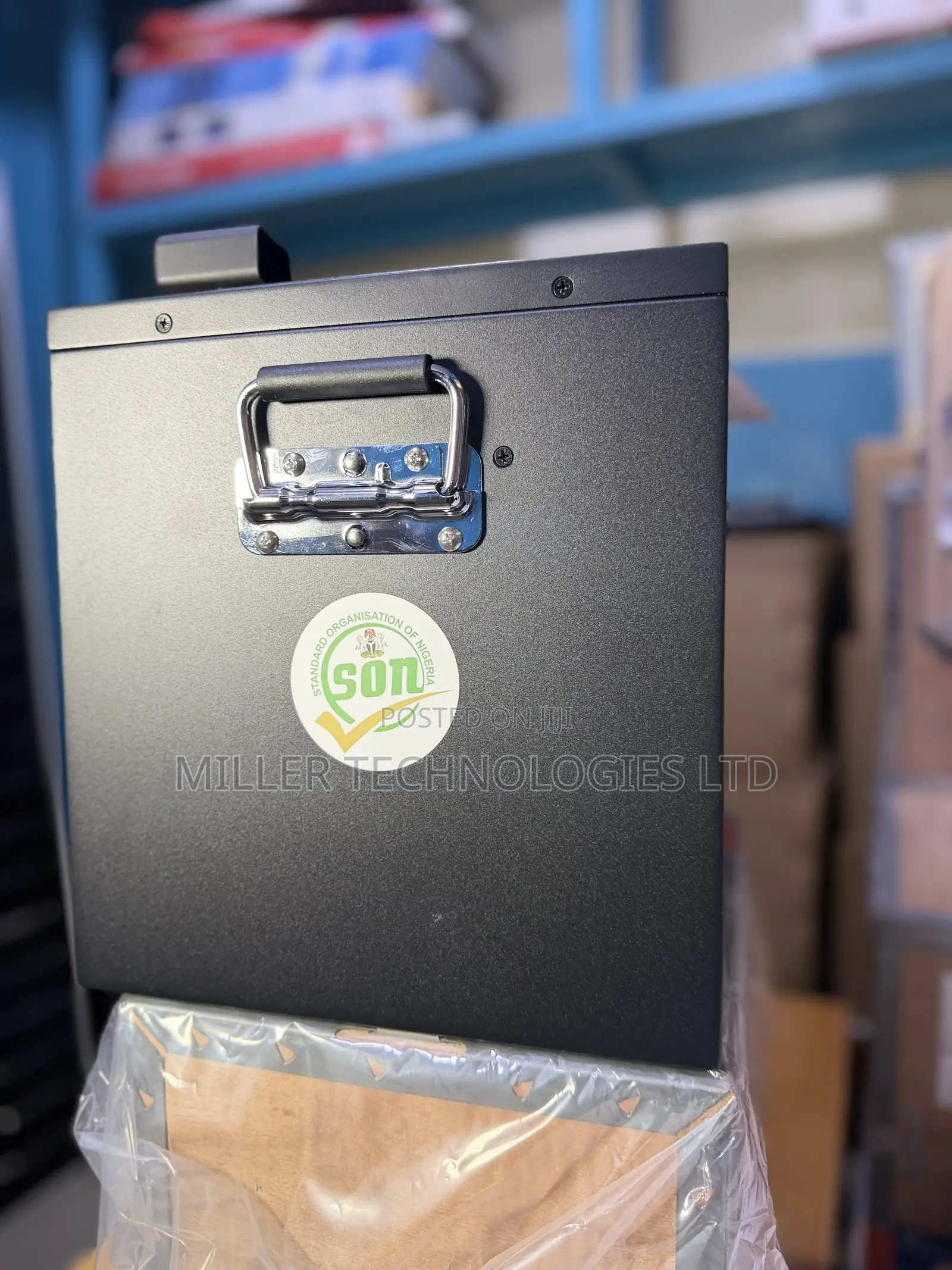 Premium Haisic Black 8kWh Lithium Battery for Solar Inverters