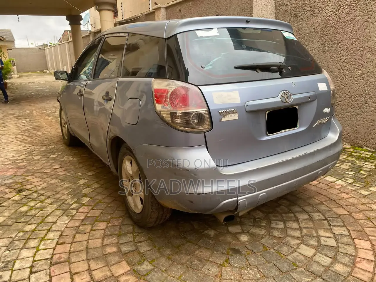 Toyota Matrix Hatchback AWD (1.8L 4cyl 4A) 2006 Blue