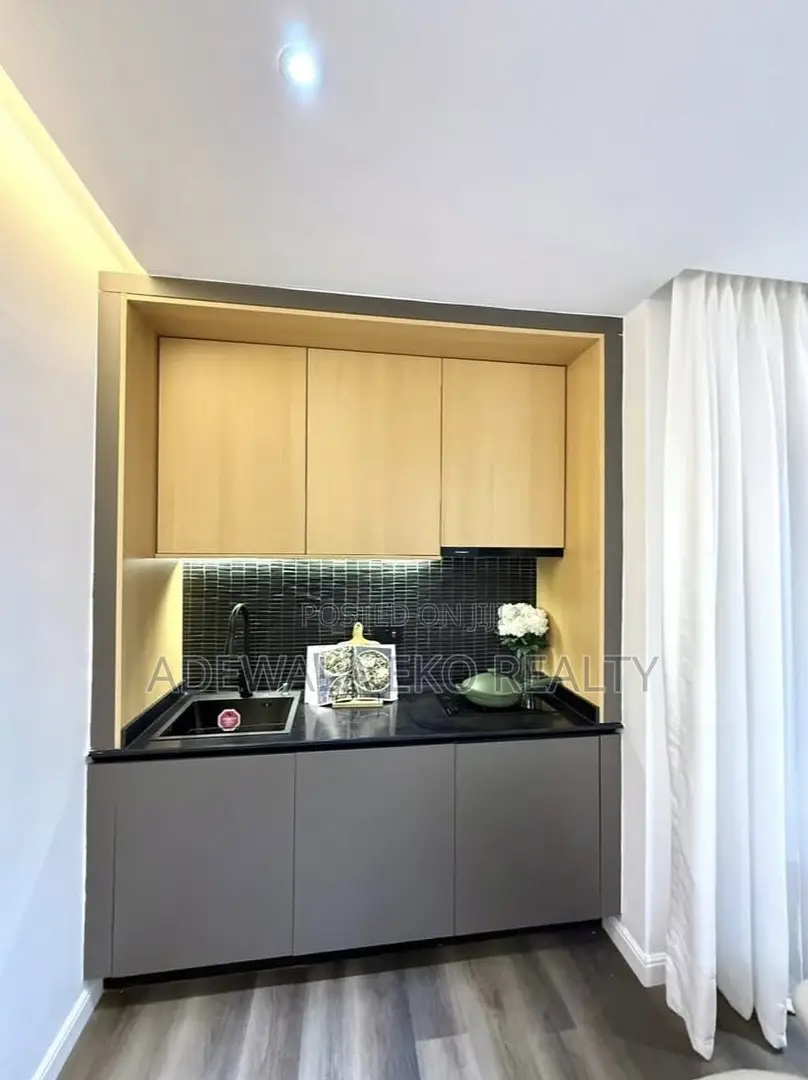 Smart 1-Bedroom in Lekki Phase 1 – Smart Home|24/7 Power.