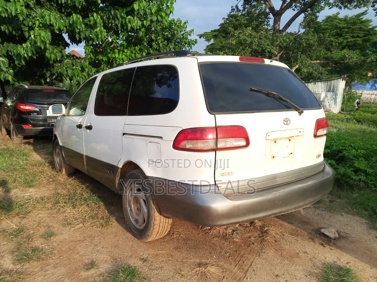 Toyota Sienna 2003 White