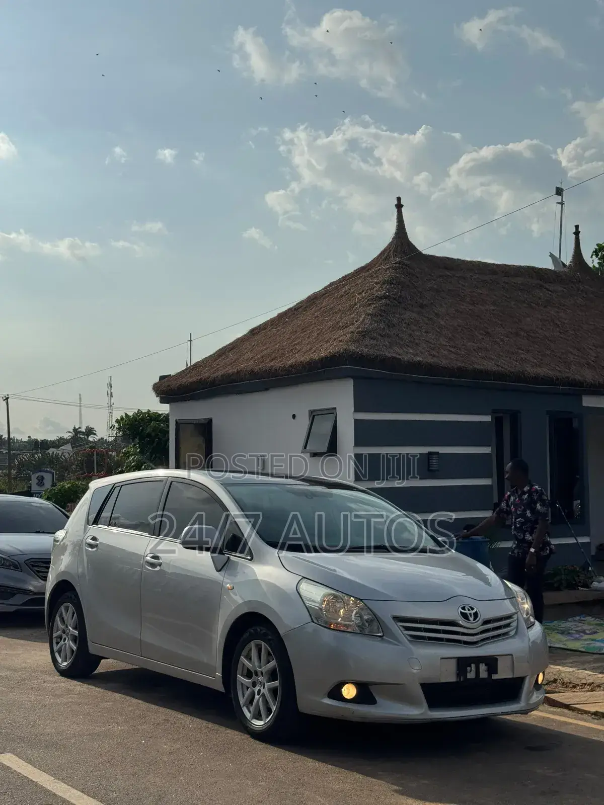 Toyota Verso 2011 Silver