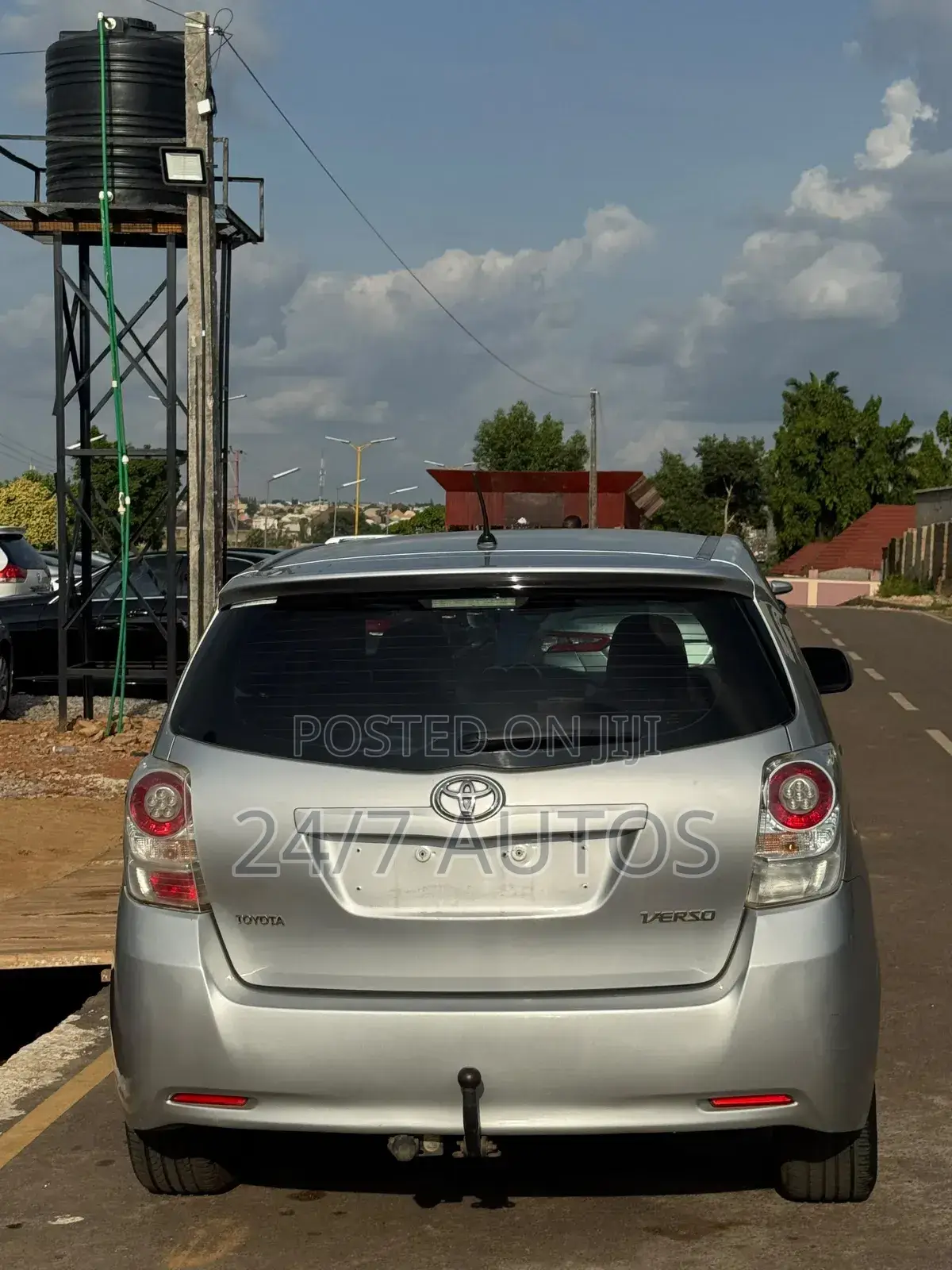 Toyota Verso 2011 Silver