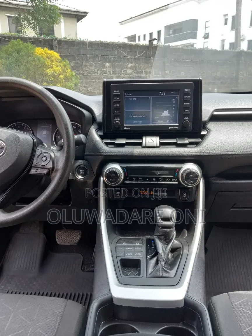 Toyota RAV4 2021 Black