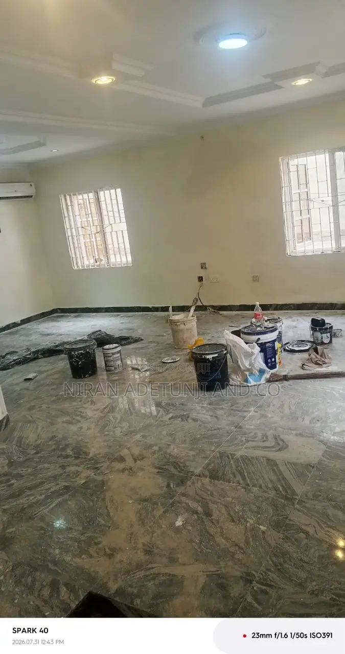 3bdrm Block of Flats in Wuse 2 for rent