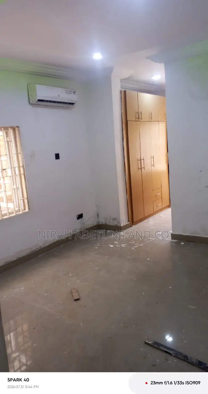 3bdrm Block of Flats in Wuse 2 for rent