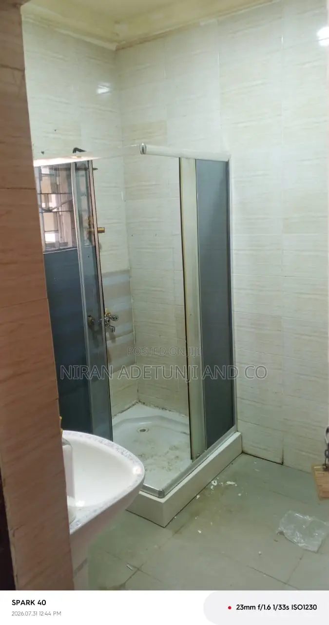 3bdrm Block of Flats in Wuse 2 for rent