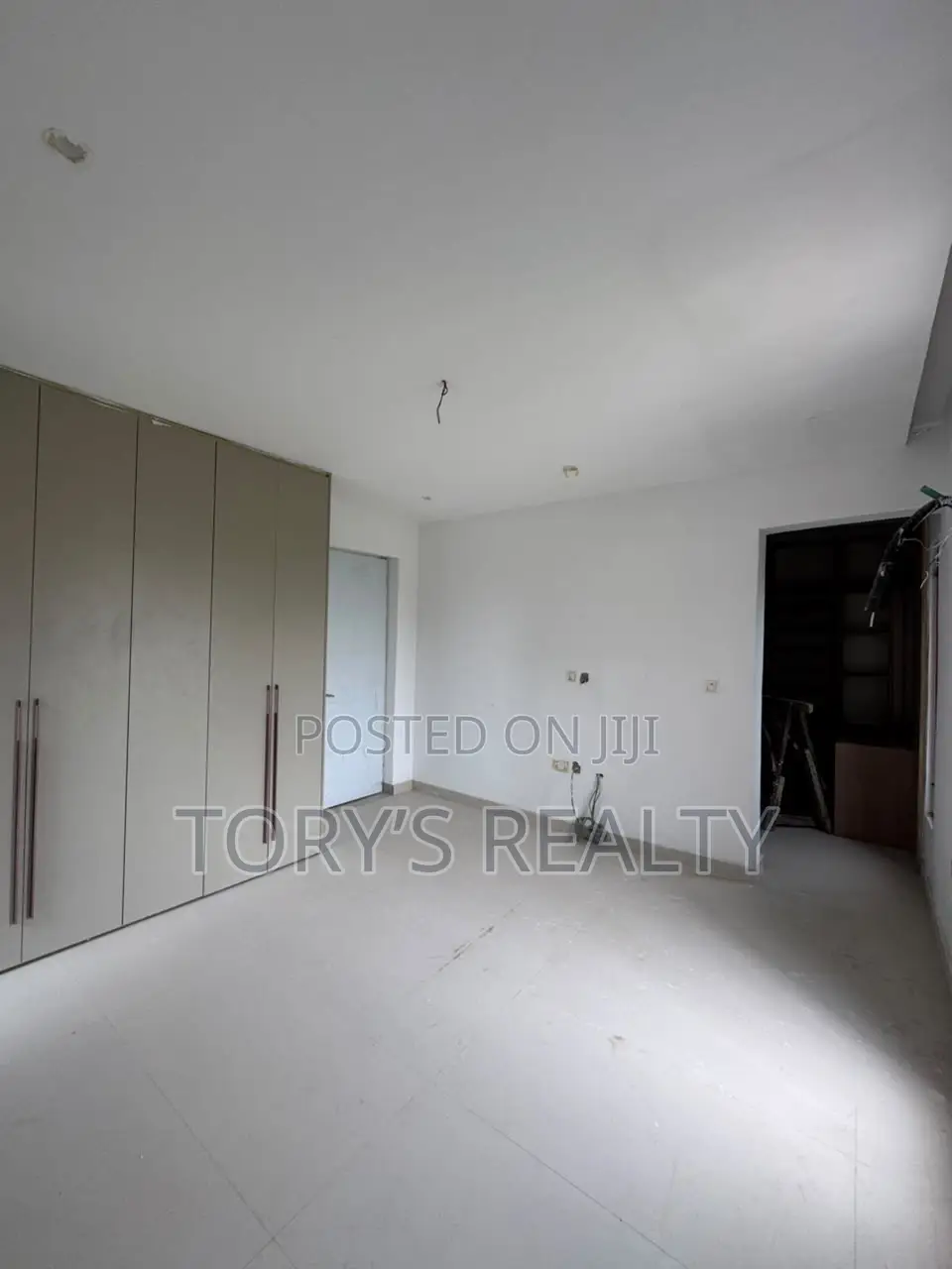 4bdrm Duplex in Lekki Phase 1 for sale