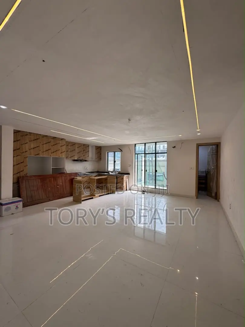 2bdrm Apartment in Victoria Island Extension for sale