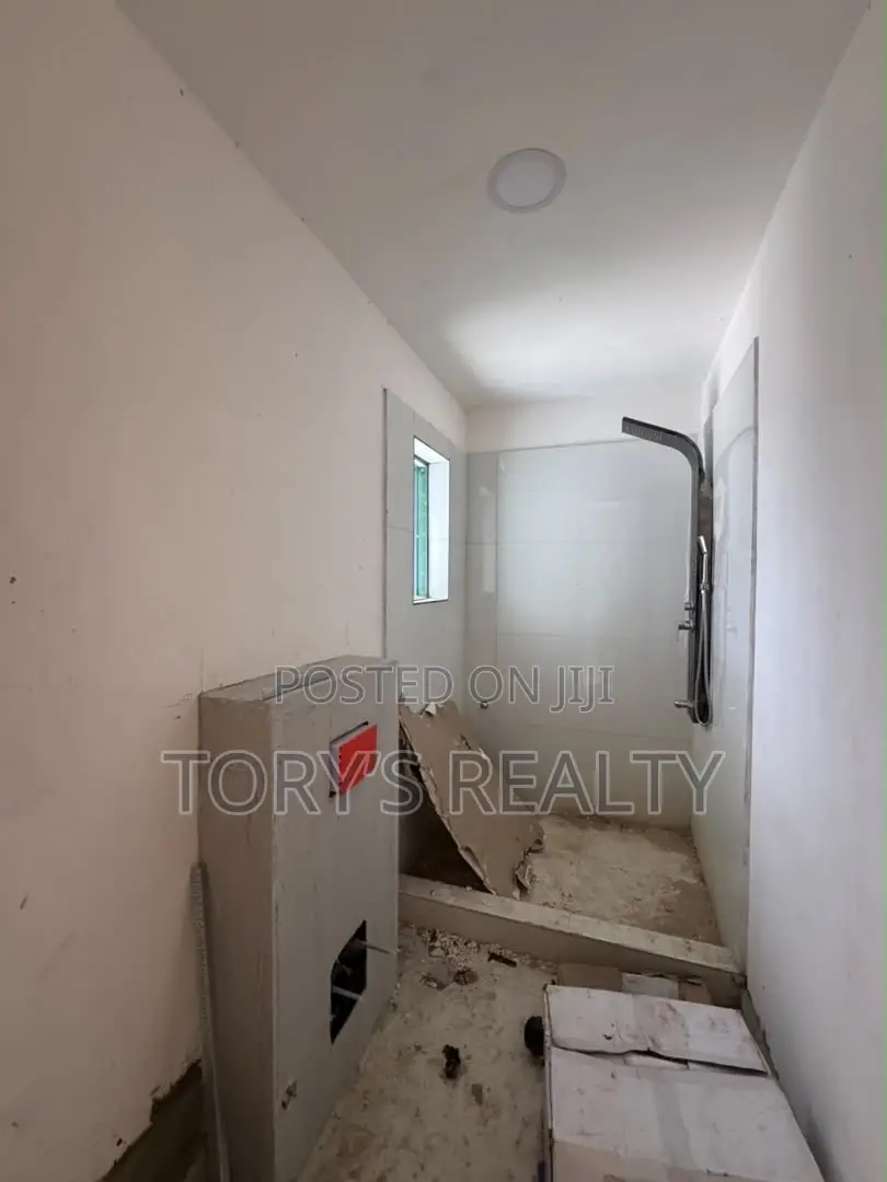 2bdrm Apartment in Victoria Island Extension for sale