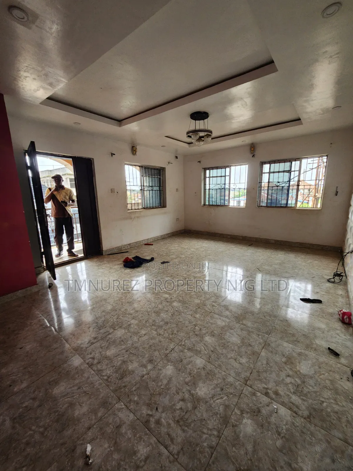 20bdrm Apartment in Ijede / Ikorodu for sale