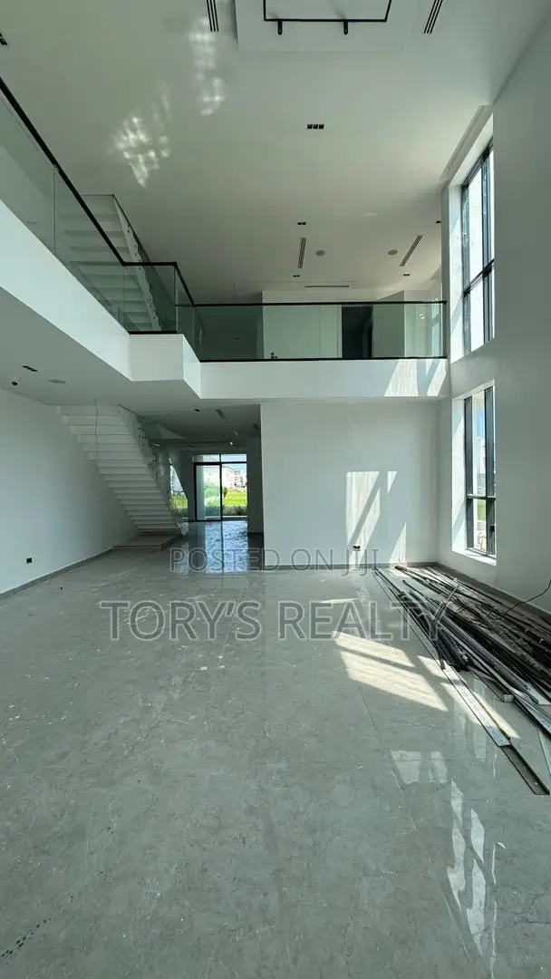5bdrm Duplex in Ikate for sale