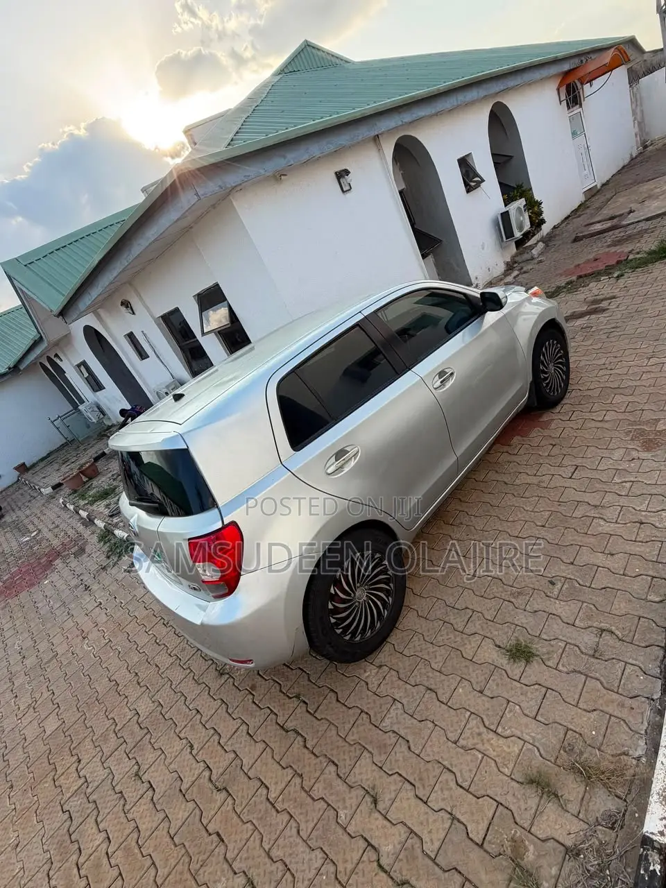 Scion xD Base 2010 Silver