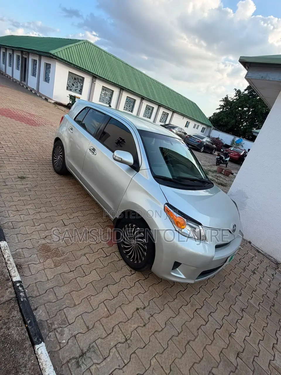 Scion xD Base 2010 Silver