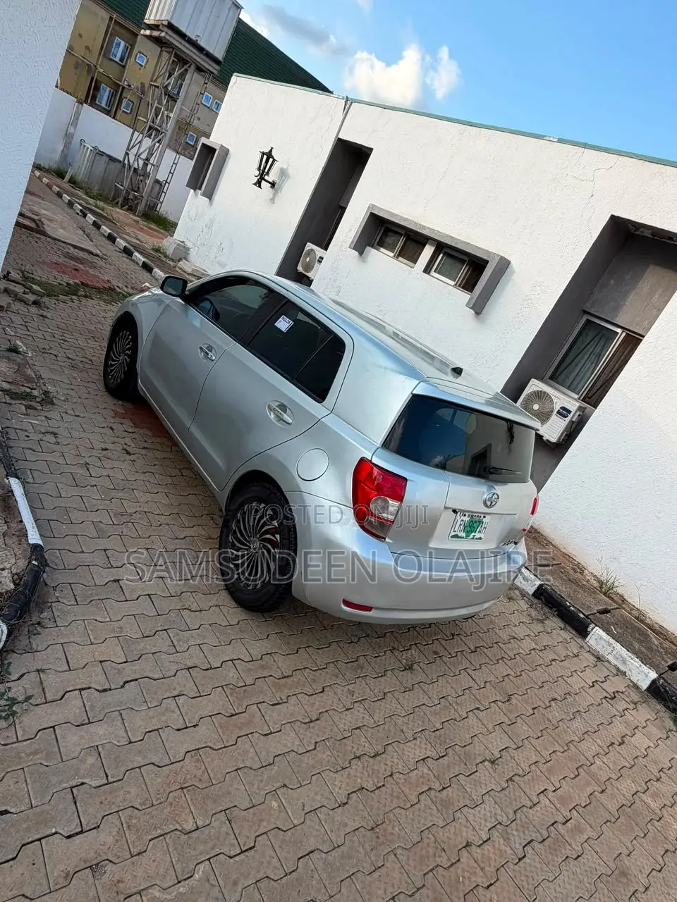 Scion xD Base 2010 Silver