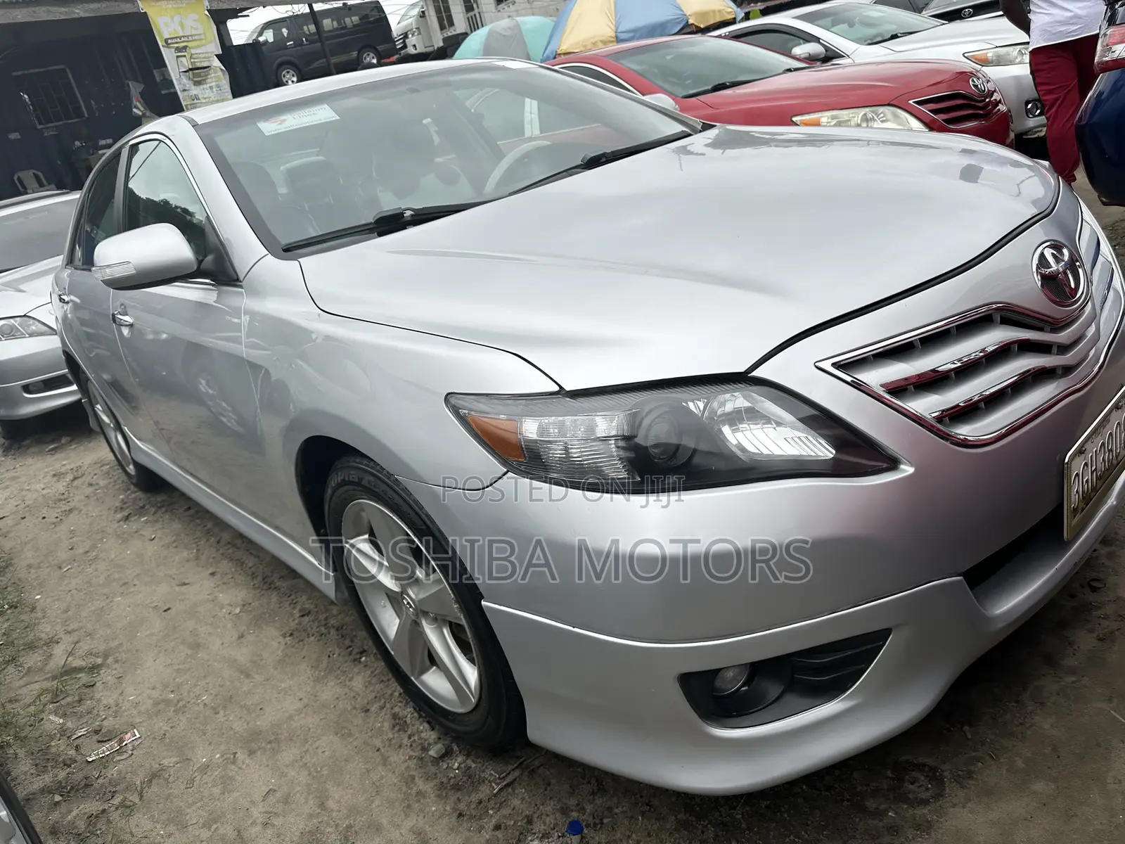 Toyota Camry SE 4dr Sedan (2.5L 4cyl 6A) 2011 Silver