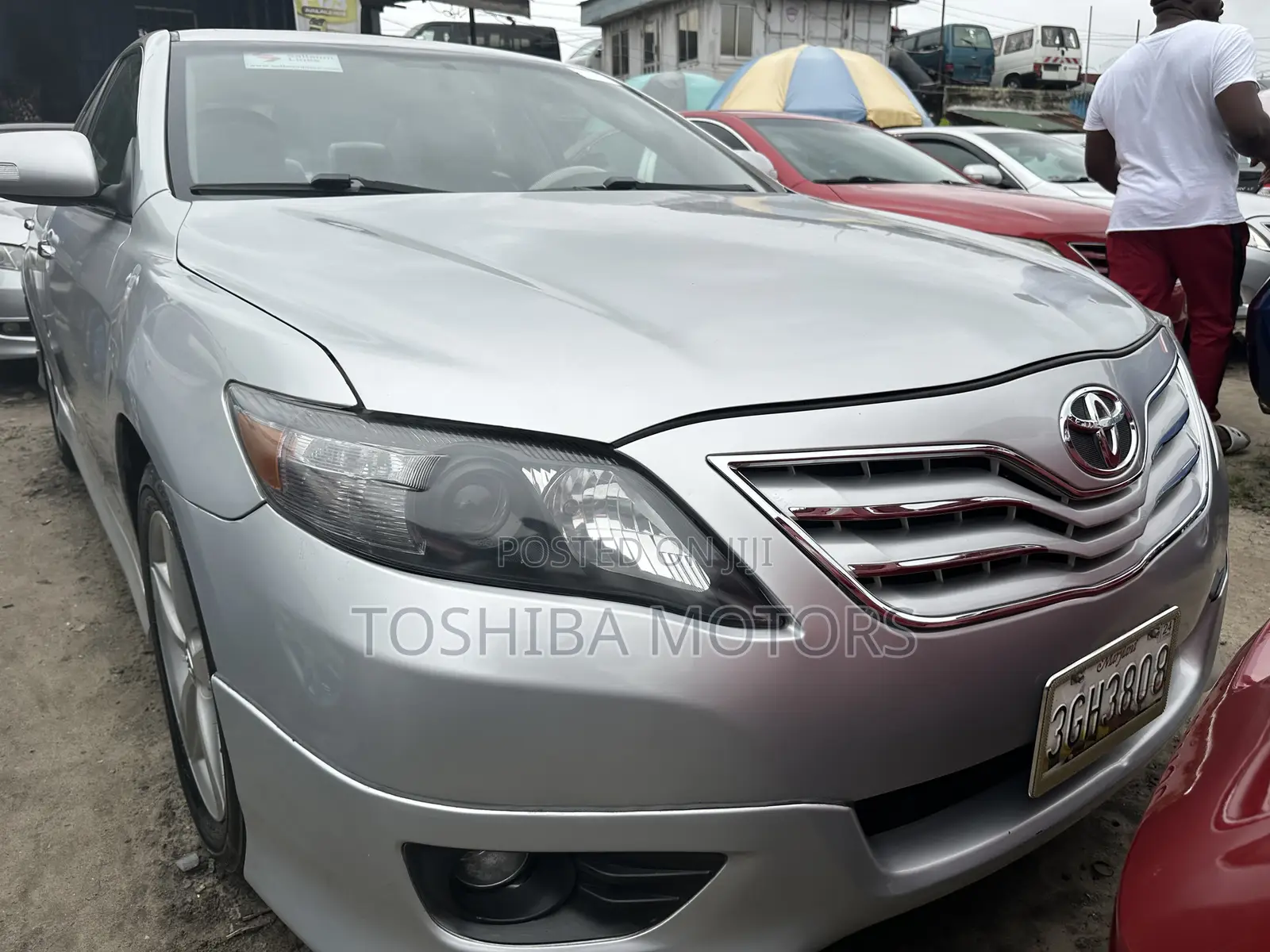 Toyota Camry SE 4dr Sedan (2.5L 4cyl 6A) 2011 Silver