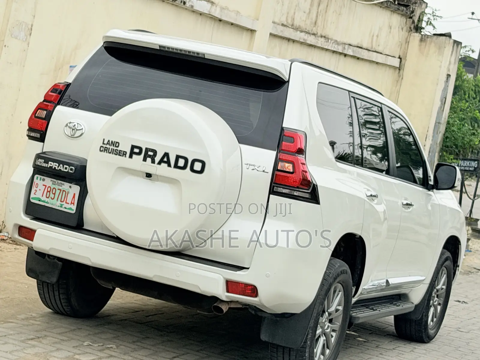 Toyota Land Cruiser Prado 4.0 Petrol TX-L 2017 White