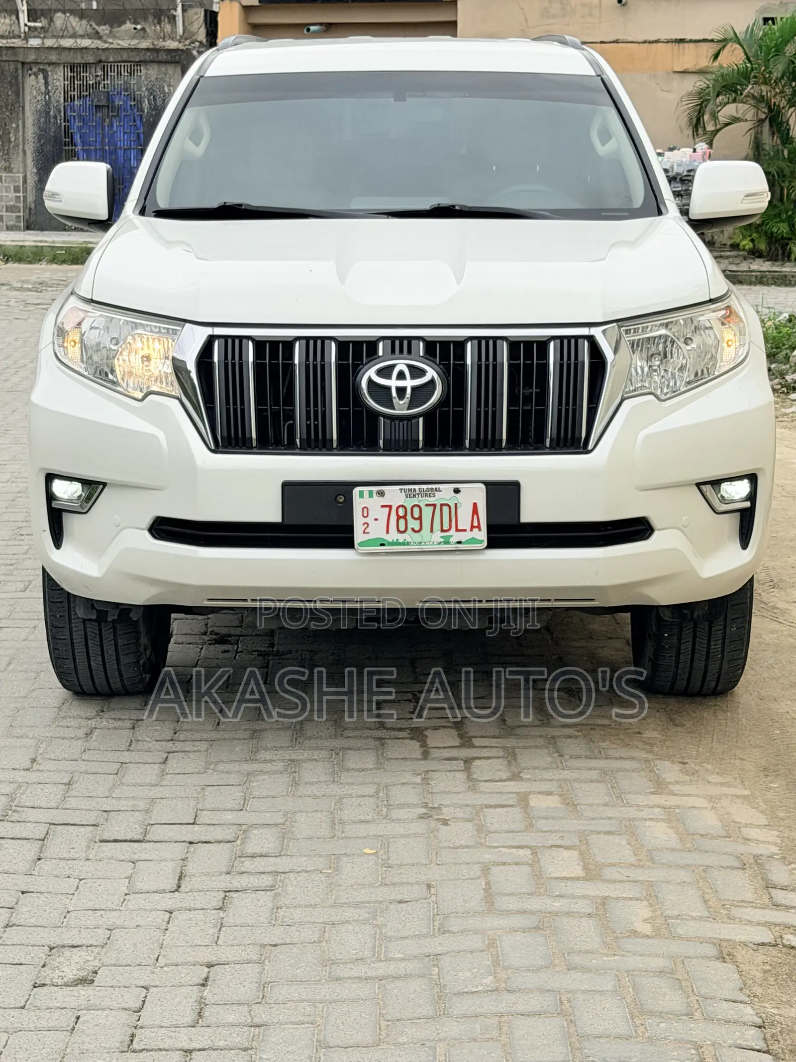 Toyota Land Cruiser Prado 4.0 Petrol TX-L 2017 White