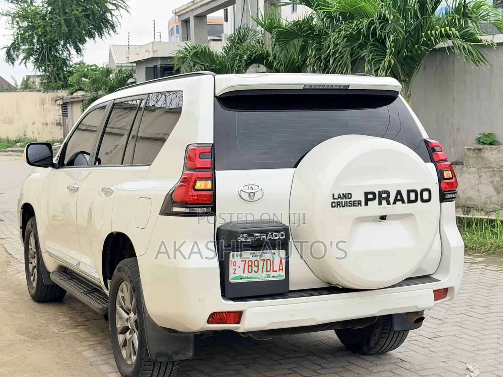 Toyota Land Cruiser Prado 4.0 Petrol TX-L 2017 White