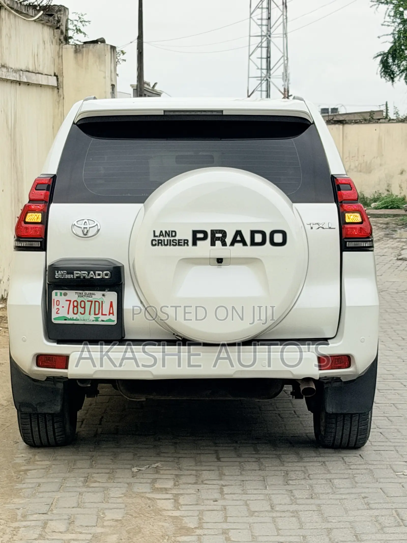 Toyota Land Cruiser Prado 4.0 Petrol TX-L 2017 White