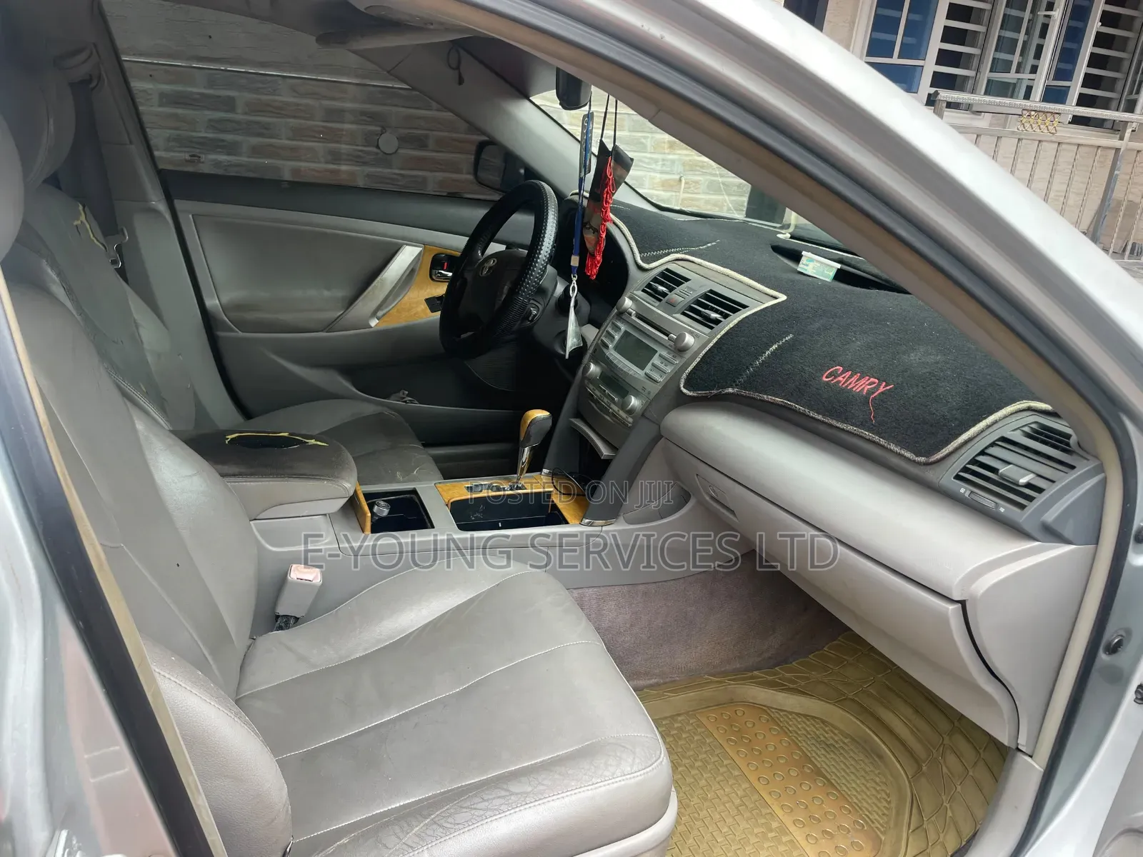 Toyota Camry XLE 4dr Sedan (2.4L 4cyl 5A) 2007 Silver