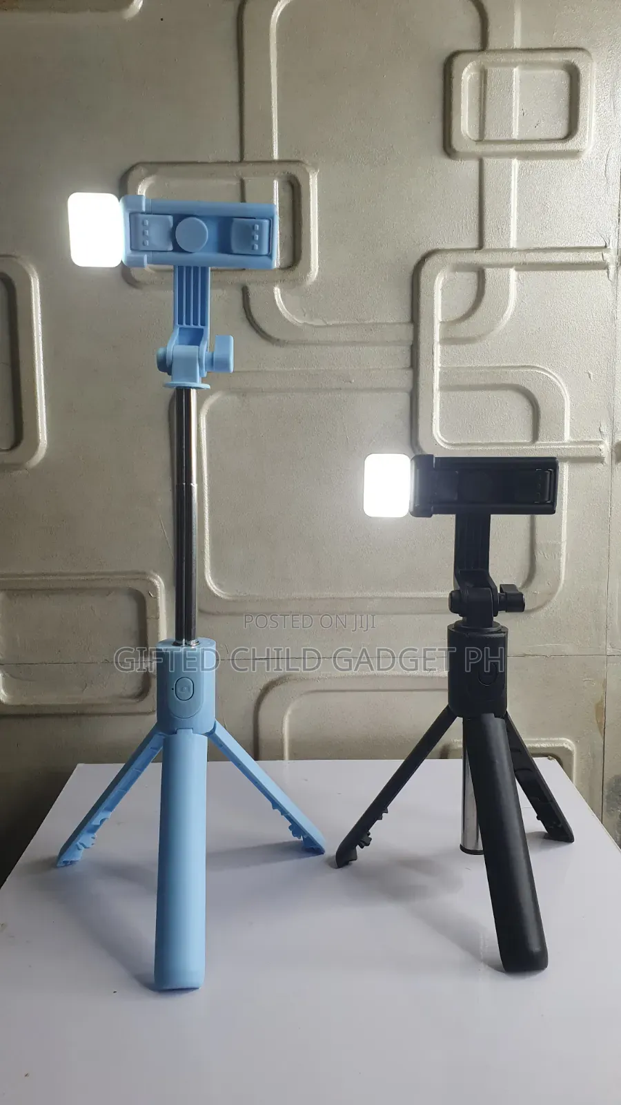 R1S Selfie Stick Tripod LED Light Bluetooth Remote 360