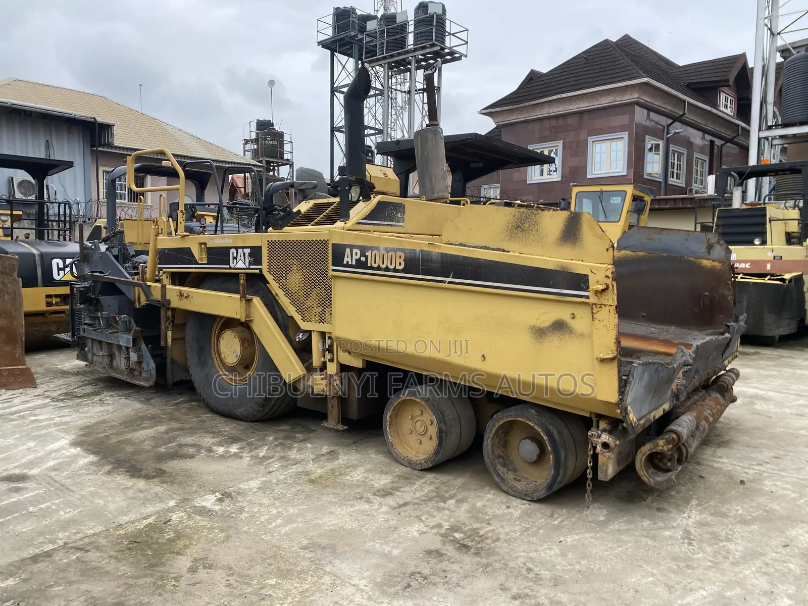 Asphalt Paver Ap-1000b