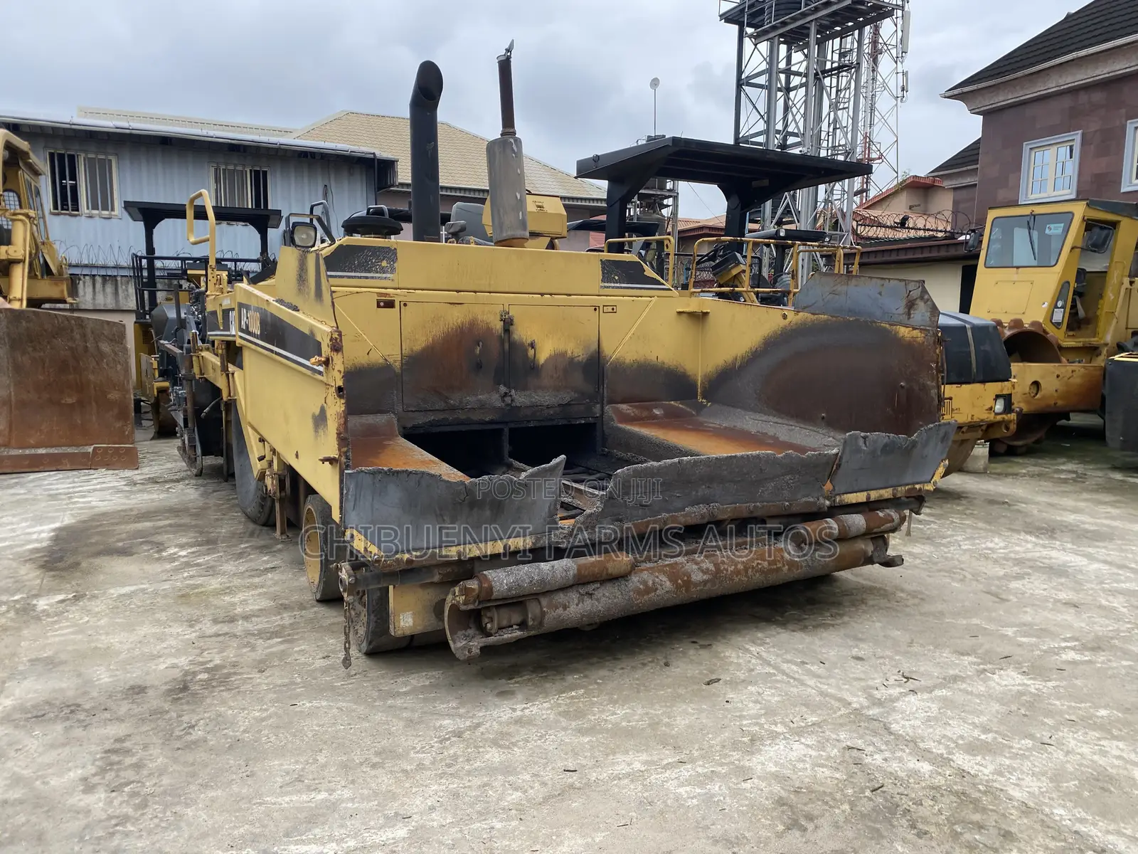 Asphalt Paver Ap-1000b