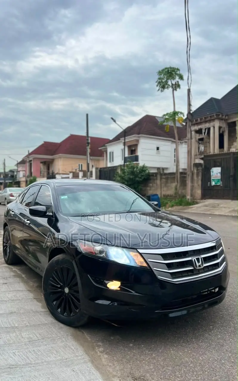 Honda Crosstour 2010 Black