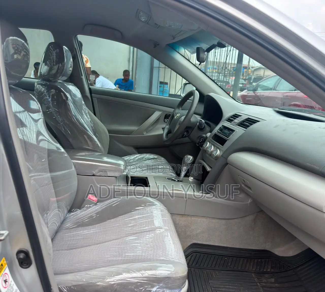 Toyota Camry LE 4dr Sedan (2.5L 4cyl 6AM) 2010 Gray