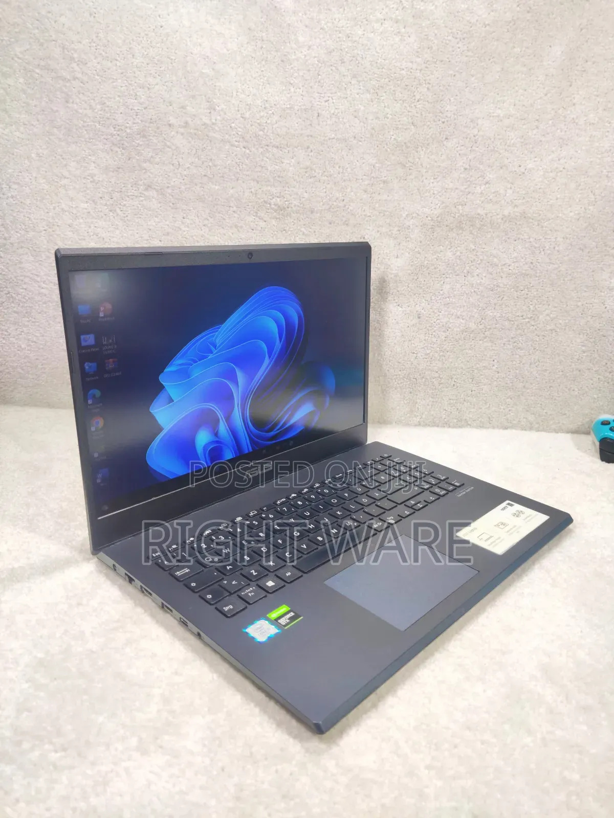 Laptop Asus Vivobook 15 16GB Intel Core i5 HDD+SSD 1T