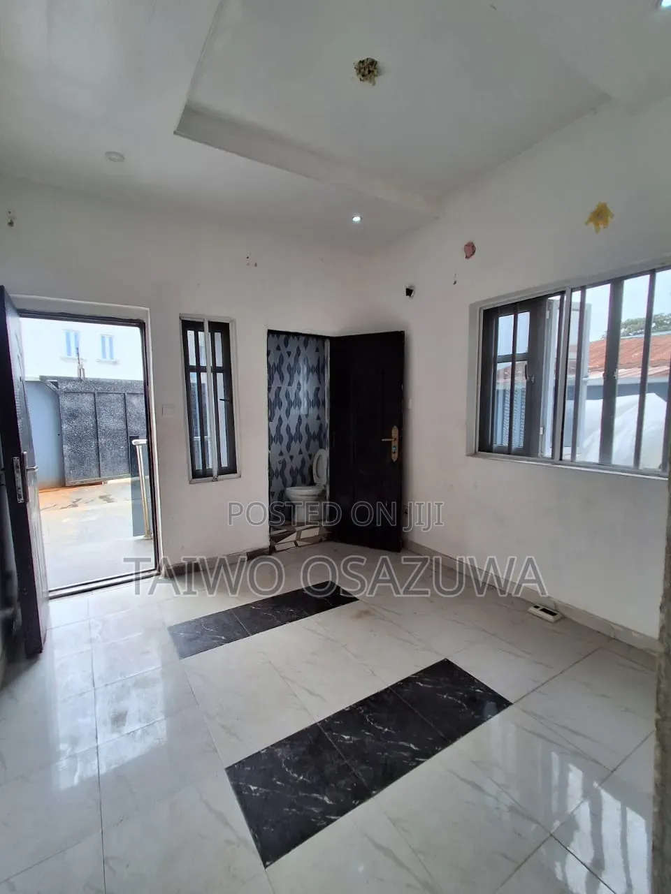 Mini Flat in Badore for rent