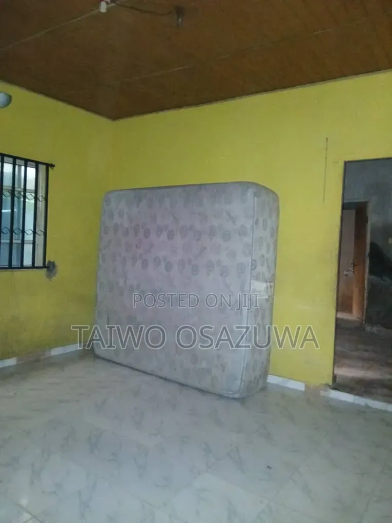 Mini Flat in Badore for rent