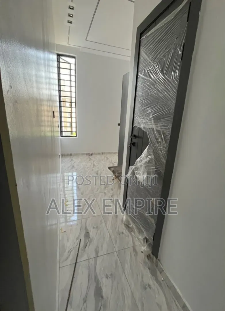 2bdrm Duplex in Ago Palace for rent