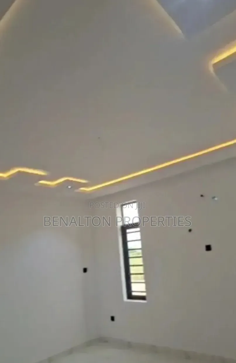 4bdrm House in Bluestone Estate, Obafemi-Owode for sale